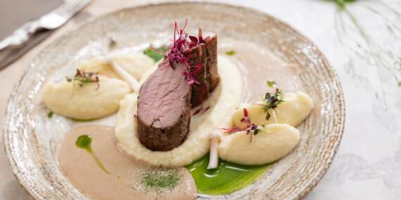 4-chodové menu pre dvoch v hoteli MOST SLÁVY*** v Trenčianskych Tepliciach/Trenčianske Teplice