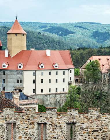 Hrad Veveří – dominanta nad Brnianskou priehradou