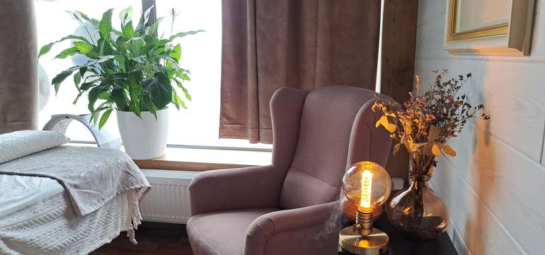 Salón na Americkom Námestí 1 v Bratislave