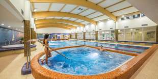 Wellness Hotel Step**** je priamo prepojený s vodným svetom