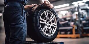 Prezutie alebo prehodenie pneumatík + kontrola bŕzd