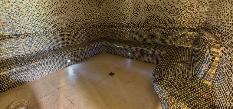 Fínska sauna, parná sauna, infra sauna, ochladzovacia kaďa, vírivá vaňa, relaxačná miestnosť, samost