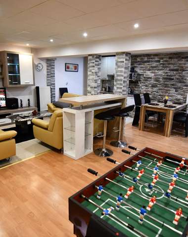 Ubytovanie v spodnom apartmáne DELUXE s 2 spálňami