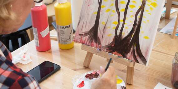 Zážitkový workshop maľovania v Ateliéri LENSY v centre Košíc s neobmedzeným Proseccom alebo vareným vínom/Košice