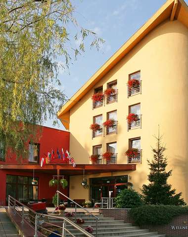 Wellness Hotel Patince****, moderný family wellness hotel