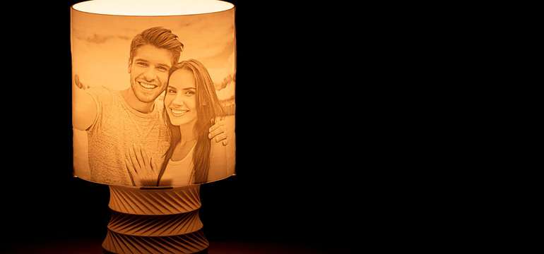Lampa s vlastným motívom - rozžiarte svoje fotografie