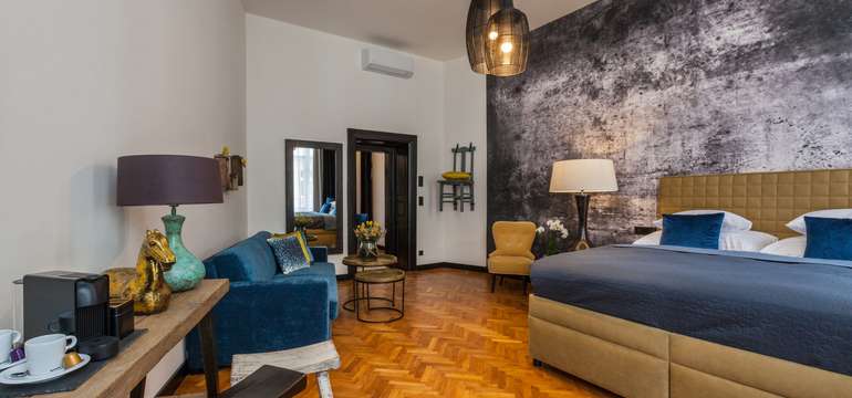 Hotel Antik - Štvorlôžková izba  s dvoma posteľami 