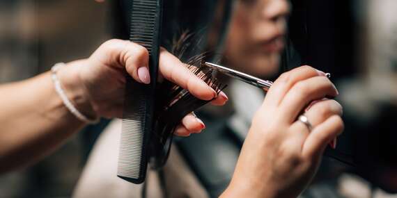 Dámsky účes, farbenie aj intenzívne vlasové kúry v Beauty Palace v Bratislave / Bratislava - Nové Mesto