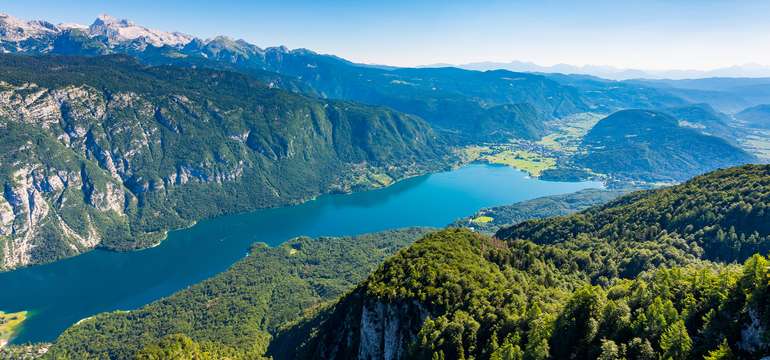 Bohinjské jazero v Slovisnku