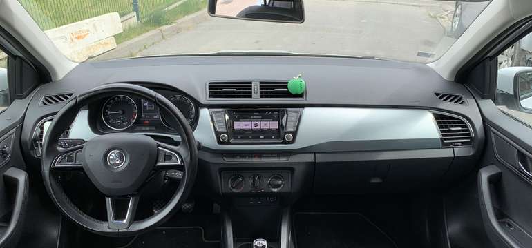 Prenájom auta Škoda Fabia Combi aj s diaľničnou známkou