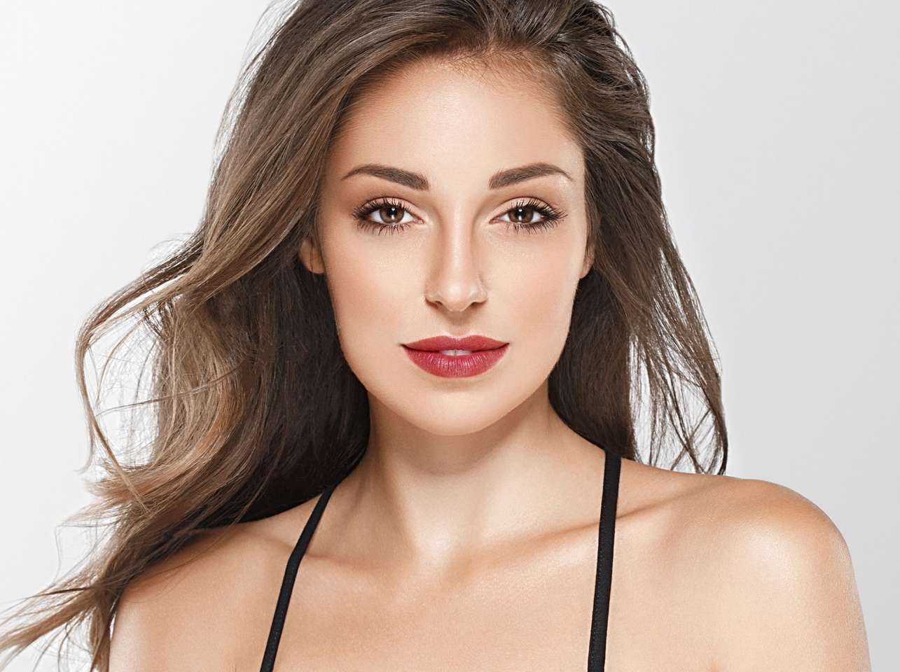 Klasická masáž tváre, krku a dekoltu so špeciálnou maskou