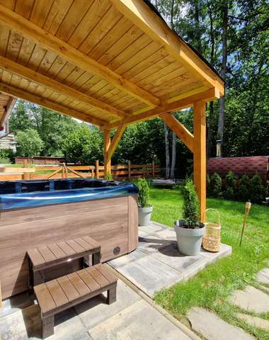 Vonkajšia vírivka a sauna