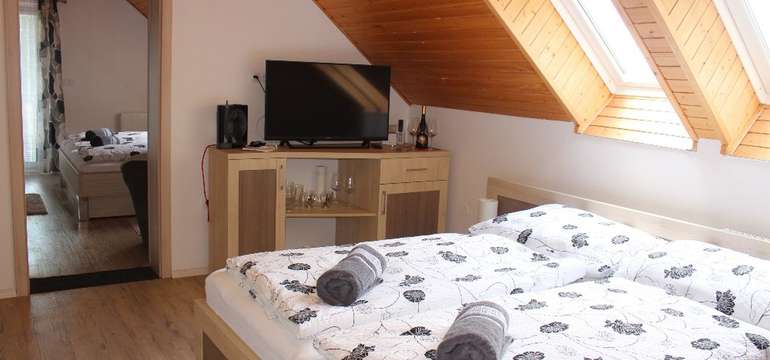 Radši jednu ložnici a společenskou místnost - snadná volba apartmánu C
