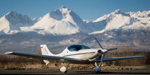 Zážitkový let ponad Tatry s možnosťou pilotovania športového lietadla WT-9 Dynamic pre 1 osobu/Poprad - Tatry