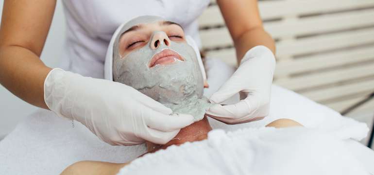 De luxe starostlivosť o pleť s kyselinou hyaluronovou v Beauty Esthetic Centrum