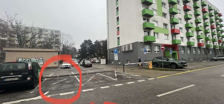 Vyhradené miesto pre parkovanie 