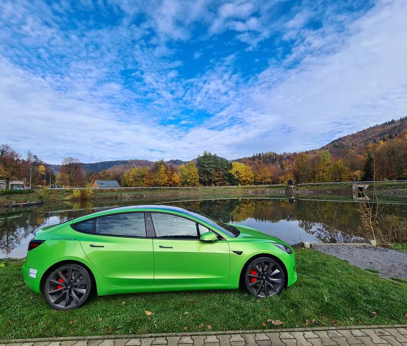 Jazda na Tesla Model 3 Performance
