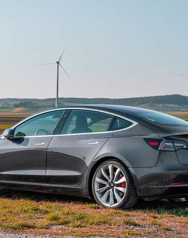 Jazda na Tesle Model 3 Performance