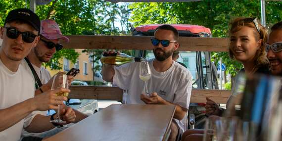 Zažite vinohrad ako nikdy predtým – traktor, víno a história Rače/Bratislava - Rača