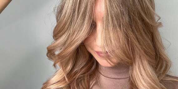 BLACK FRIDAY: Nový účes, farbenie, tónovanie, melírovacie techniky a spa pre vlasy v ružinovskom salóne Masterhair/Bratislava - Ružinov