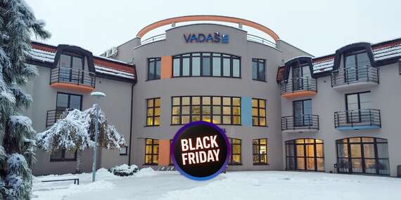 BLACK FRIDAY: Wellness Hotel Thermal*** v Štúrove s neobmedzeným wellness a multifunkčným športovým ihriskom/Štúrovo