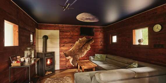 Lietadlo v lese - netradičné ubytovanie s neobmedzeným vstupom do sauny a vírivky/Spišské Bystré