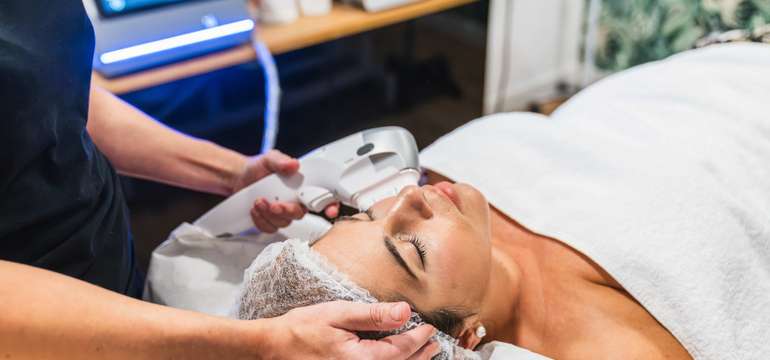 Neinvazívny facelifting HIFU - omladnite až o 5 rokov