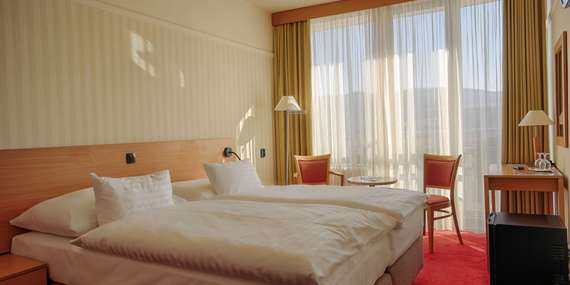 4-hviezdičkový Hotel Esplanade s polpenziou, wellness a extra procedúrou v termálnych kúpeľoch Piešťany/Piešťany