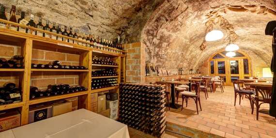 Romantický pobyt v penzióne Cosmopolitan II. priamo v historickom centre Banskej Štiavnice/Banská Štiavnica