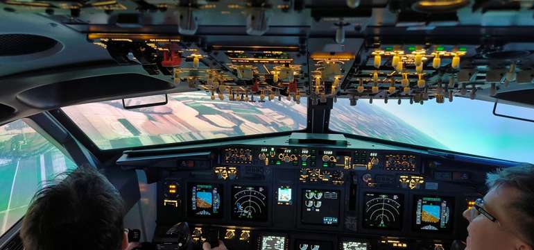 Pilotujte Boeing 737 ako profesionál s leteckým simulátorom FLYONE