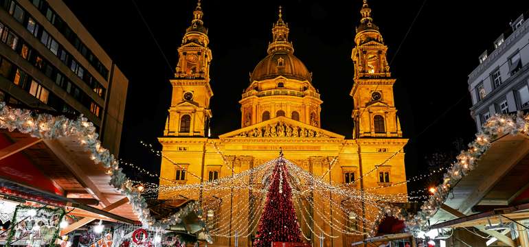 Výlet na adventné trhy do Budapešti s cestovnou kanceláriou Travelholic