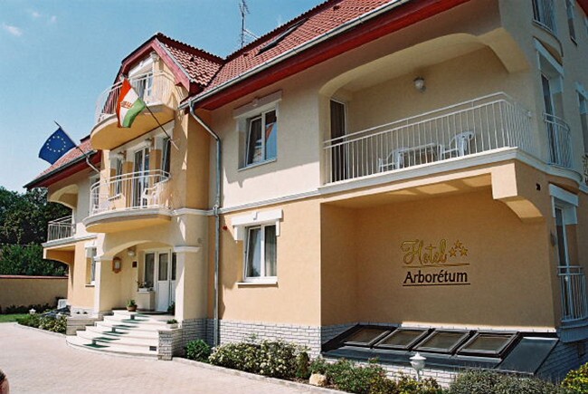 Hotel Sarvár