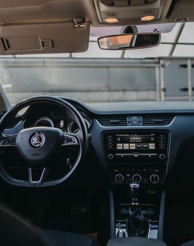 Autopožičovňa Košice Sa-Cars - Škoda Octavia automat