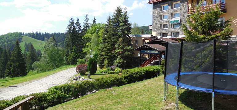 K hotelu Hydro Krpáčovo v Nízkych Tatrách patrí aj veľký areál pre deti