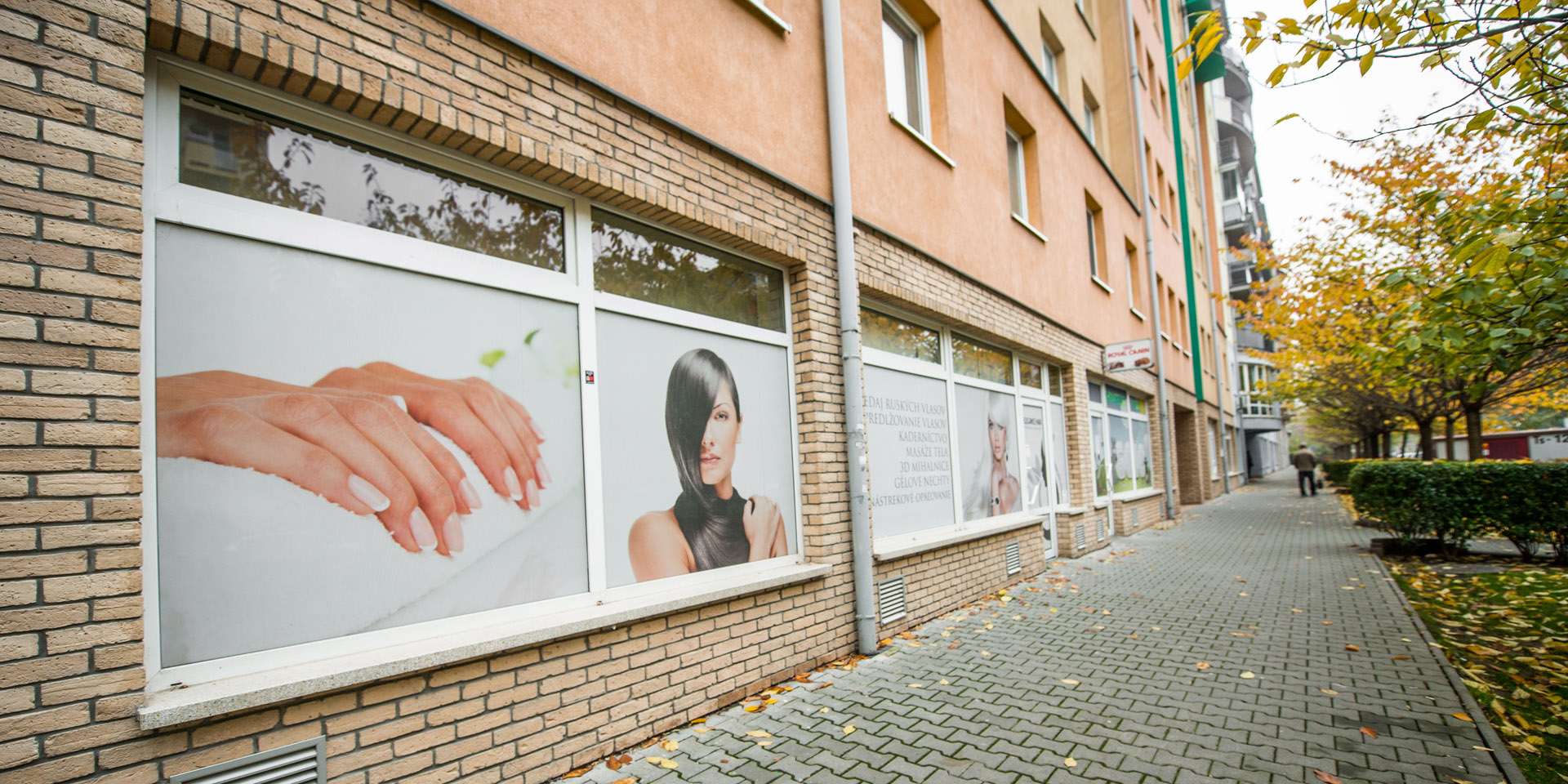 Farbenie alebo šetrná technika balayage a tónovanie v salóne Elegancehair