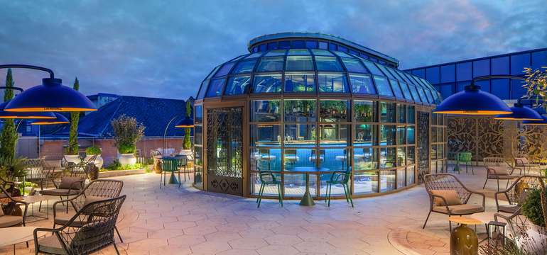 Rooftop bar FENNEN