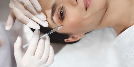 Omladnutie bez skalpela vďaka aplikácii botulotoxínu v Eleonor Esthetic / Bratislava – Staré Mesto