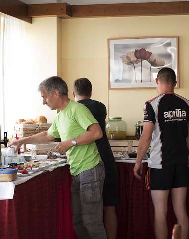 Raňajky formou bufetu v maďarskom hoteli Aqua Sárvár