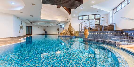 Hotel Amalia*** v srdci Vysokých Tatier s raňajkami a neobmedzeným vstupom do vyhrievaného bazéna / Vysoké Tatry - Nová Lesná