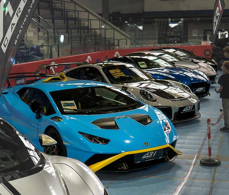 1 000+ áut a motocyklov a 500+ exponátov RALLY MODELOV 