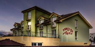 Penzión Anka je situovaný v centre mesta Hriňová, na hlavnej trase Kriváň - Kokava