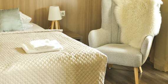 Apartmány hotela Garni na Považí s dieťaťom do 12 rokov zdarma + domáca Sacherka, káva a obrovská pizza/Považská Bystrica