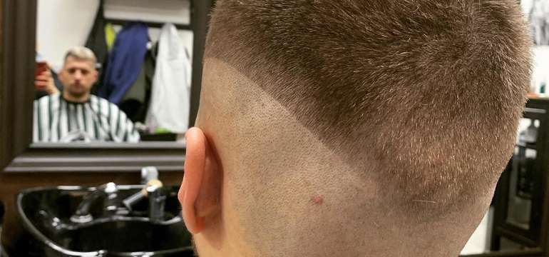 Barber strih a úprava brady