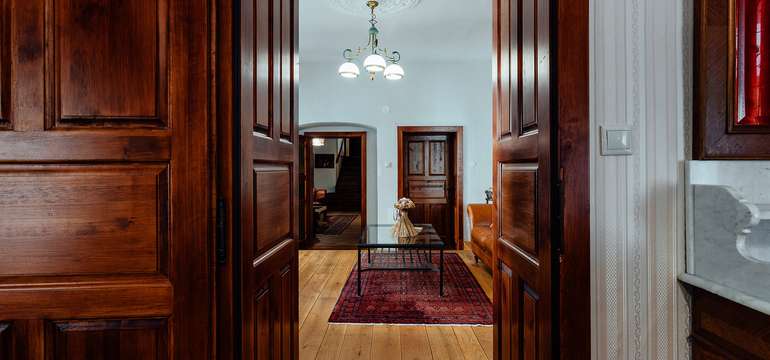 Hotel Barcadam plný umenia v srdci Banskej Štiavnice