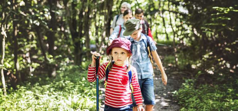 V okolí je množstvo možností na turistiku a rôzne iné aktivity