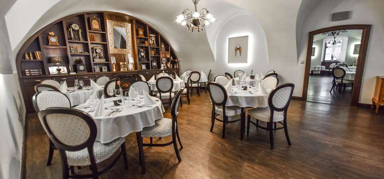 I polopenzi si v zámku Château Appony**** vychutnáte v jedinečném prostředí
