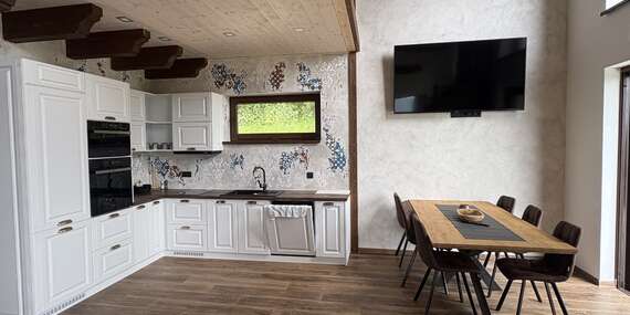 Nový Chalet Husárik pre až 10 osôb s vírivkou v tichom horskom prostredí/Kysuce - Čadca