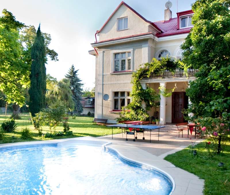 Hotel Marie-Luisa sa nachádza vo vilovej štvrti Prahe