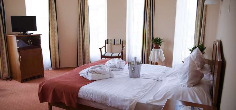 Hotel Aqua Sarvar