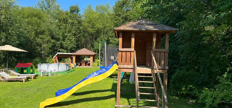 Záhrada ponúka množstvo priestoru na relax aj zábavu
